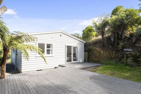 Photo of property in 33 Thomas Street, Stokes Valley, Lower Hutt, 5019
