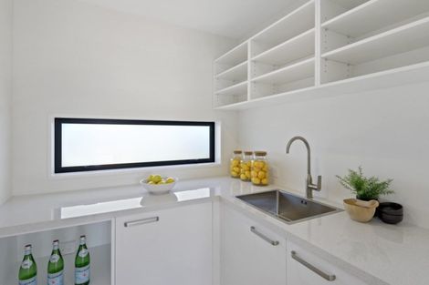 Photo of property in 17 Little Gem Road, Hornby, Christchurch, 8025