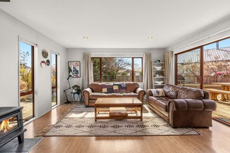 Photo of property in 14 Ragan Lane, Wanaka, 9305