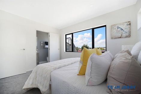 Photo of property in 1/32 Sunlands Drive, Manurewa, Auckland, 2102