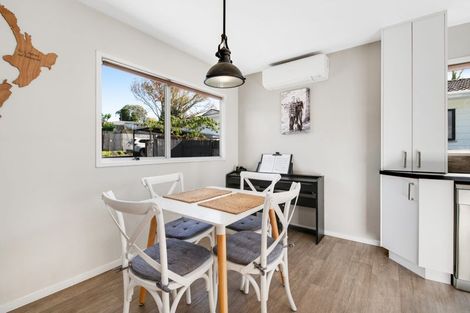 Photo of property in 20 Spargo Road, Massey, Auckland, 0614