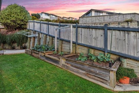 Photo of property in 111 Oteki Park Drive, Welcome Bay, Tauranga, 3112