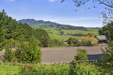 Photo of property in 82 Maungatawhiri Road, Raglan, 3295