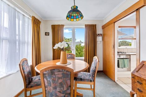 Photo of property in 1/108 Forrest Hill Road, Forrest Hill, Auckland, 0620