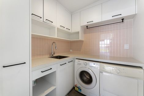 Photo of property in 467 Ruahine Street, Terrace End, Palmerston North, 4410