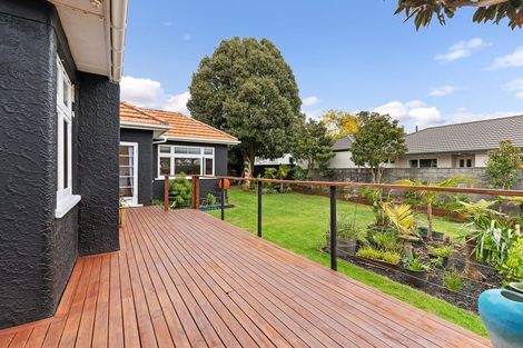 Photo of property in 63 Whiteley Street, Moturoa, New Plymouth, 4310