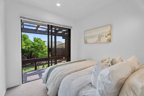 Photo of property in 1 Bolton Street, Blockhouse Bay, Auckland, 0600