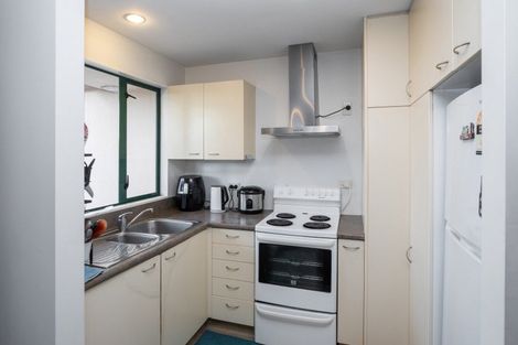 Photo of property in 68 Thackeray Place, Waltham, Christchurch, 8023
