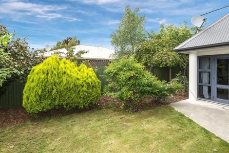 Photo of property in 27 Nyoli Street, Northcote, Christchurch, 8052
