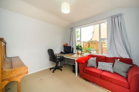 Photo of property in 406 Ruahine Street, Terrace End, Palmerston North, 4410