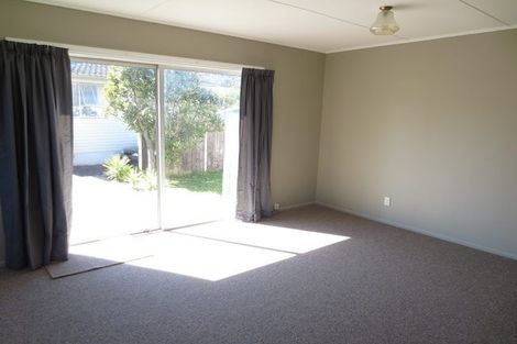 Photo of property in 7 Blueberry Grove, Timberlea, Upper Hutt, 5018