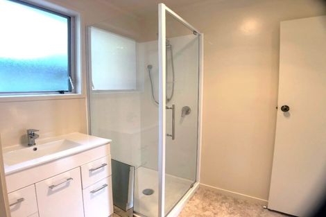 Photo of property in 1a Kamara Road, Glen Eden, Auckland, 0602