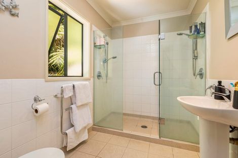 Photo of property in 25 Moore Street, Hillcrest, Auckland, 0627