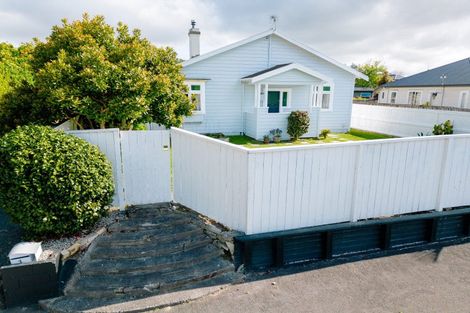 Photo of property in 1 Hinau Street, Maeroa, Hamilton, 3200