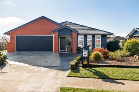 Photo of property in 12 Jarrett Terrace, Leamington, Cambridge, 3432