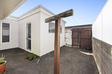 Photo of property in 5a Webster Street, Westown, New Plymouth, 4310