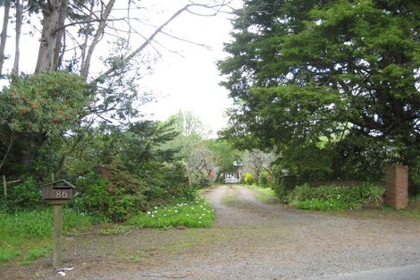 Photo of property in 86 Tawa Road, Kumeu, 0891