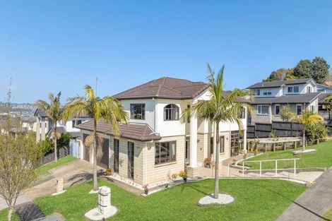 Photo of property in 26 Chateau Rise, Flat Bush, Auckland, 2016