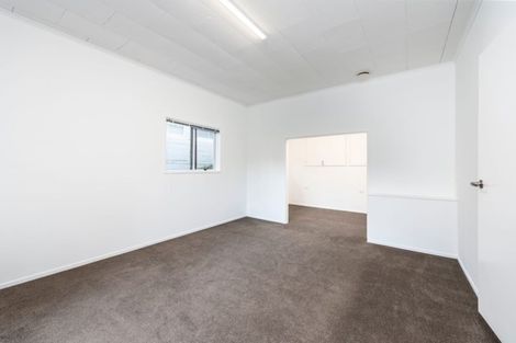 Photo of property in 59 Hanlon Crescent, Narrow Neck, Auckland, 0624