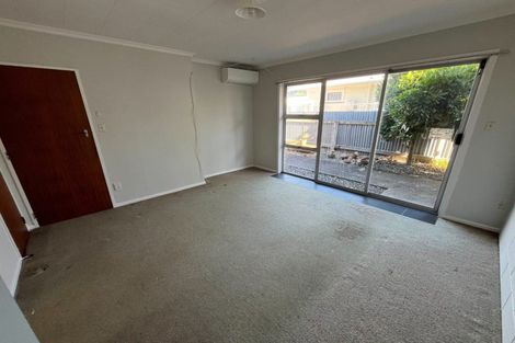 Photo of property in 2/206 Ruahine Street, Roslyn, Palmerston North, 4414