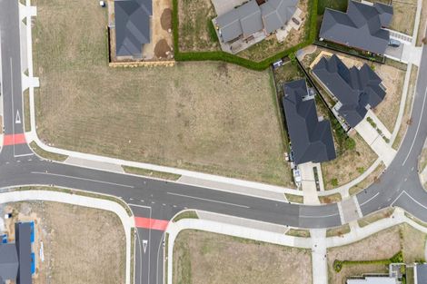 Photo of property in 15 Rose Leigh Drive, Cambridge, 3434