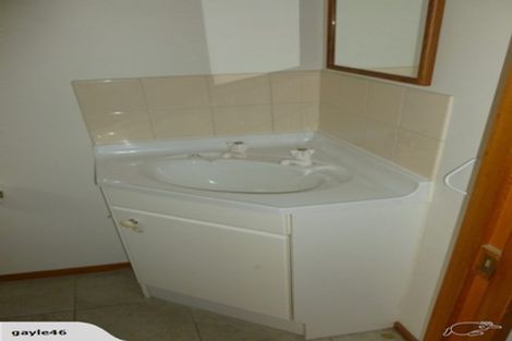 Photo of property in 15 Brockworth Place, Riccarton, Christchurch, 8011