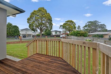Photo of property in 1 Armagh Road, Blockhouse Bay, Auckland, 0600