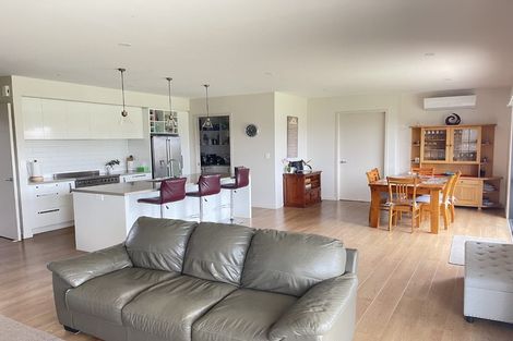 Photo of property in 6 Deol Drive, Pukekohe, 2120