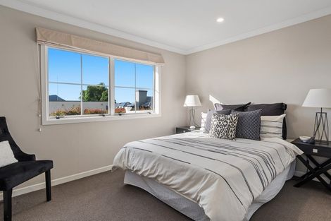 Photo of property in 24 Seaview Road, Otumoetai, Tauranga, 3110