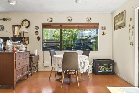 Photo of property in 1/24 Everard Avenue, Army Bay, Whangaparaoa, 0930