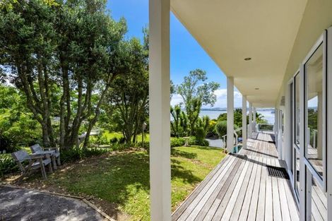 Photo of property in 193 Sandspit Road, Shelly Park, Auckland, 2014