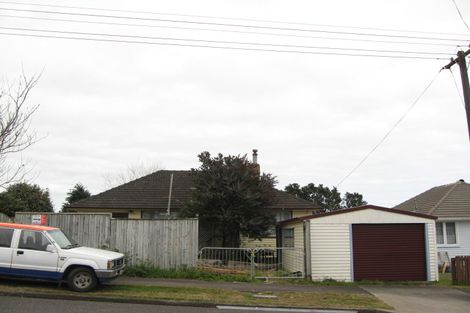 Photo of property in 13 Blackmore Street, Lynmouth, New Plymouth, 4310