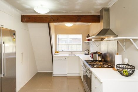 Photo of property in 46 Summerhill Drive, Fitzherbert, Palmerston North, 4410