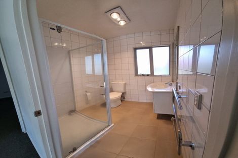 Photo of property in 1/48 Taharoto Road, Takapuna, Auckland, 0622
