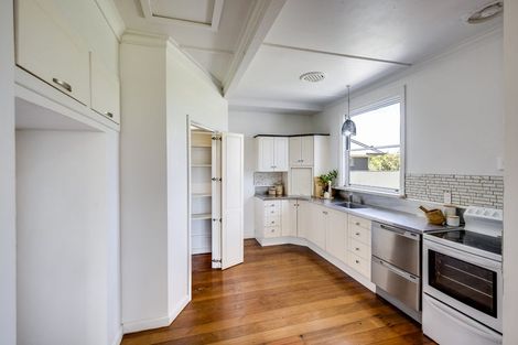 Photo of property in 3 Saint Andrews Road, Havelock North, 4130