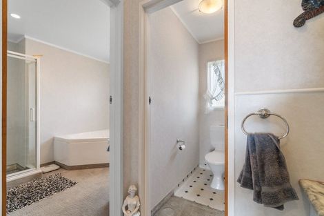 Photo of property in 32 Lancaster Street, Levin, 5510