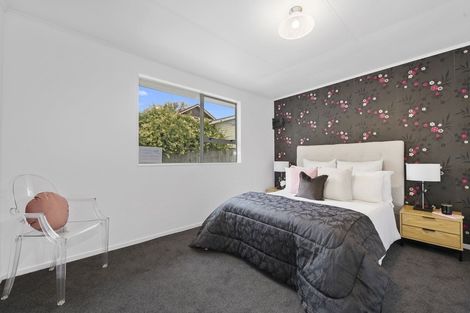 Photo of property in 51b Brook Street, Waterloo, Lower Hutt, 5011