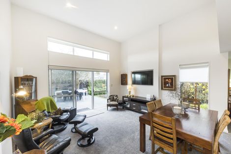 Photo of property in 76a Stanley Avenue, Palmerston North, 4414