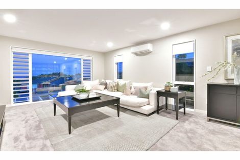 Photo of property in 12 Seaview Crescent, Hatfields Beach, Orewa, 0931