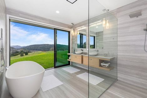 Photo of property in 135 Okura River Road, Okura, Albany, 0792