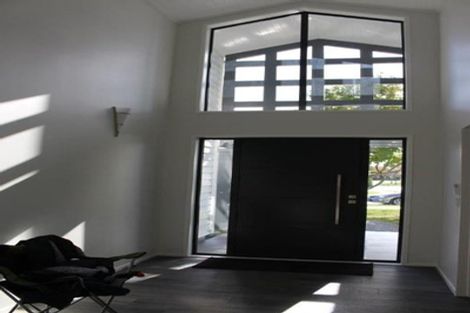 Photo of property in 42 Tarnica Road, Northpark, Auckland, 2013