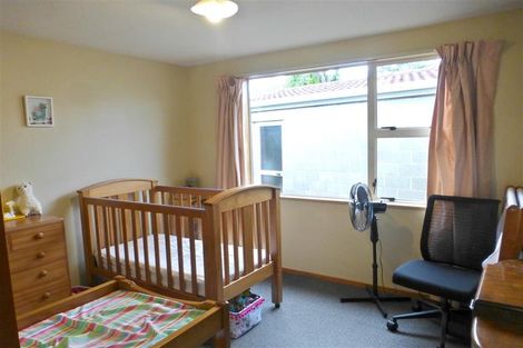 Photo of property in 2/47 Santa Rosa Avenue, Halswell, Christchurch, 8025