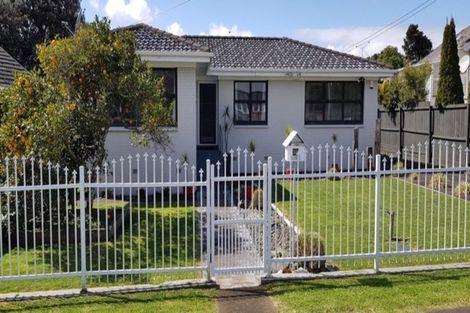 Photo of property in 38 Crawford Avenue, Mangere Bridge, Auckland, 2022