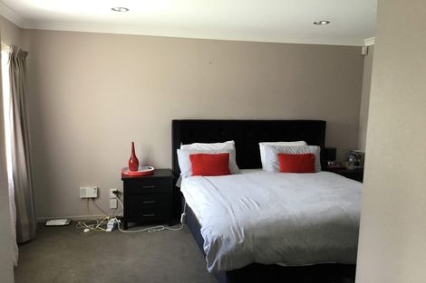 Photo of property in 32a Rimu Street, New Lynn, Auckland, 0600