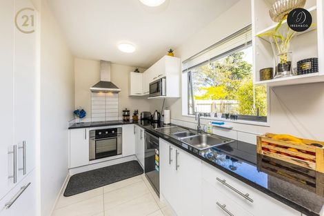 Photo of property in 32 Totara Meadows Court, Wiri, Auckland, 2104