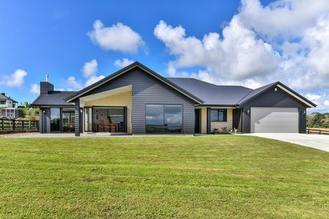 Photo of property in 133 Mcrobbie Road, Kingseat, Papakura, 2580
