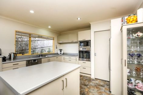 Photo of property in 7 Horizon Heights, Whalers Gate, New Plymouth, 4310