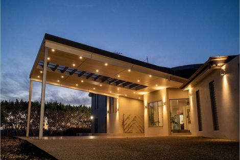 Photo of property in 83 Jervis Road, Waiwera, Orewa, 0994