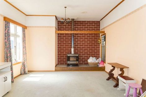 Photo of property in 20 Swinburn Street, Dannevirke, 4930