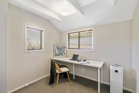 Photo of property in 3/44 Roberts Road, Glenfield, Auckland, 0629